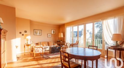 Apartment 4 rooms of 91 m² in Versailles (78000)