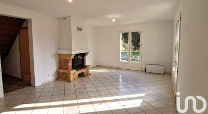 Maison 4 pièces de 112 m² à Escout (64870)