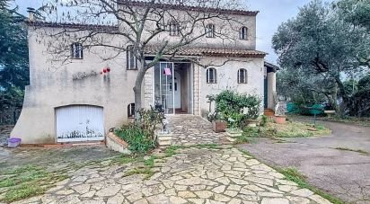 House 7 rooms of 170 m² in Cournonsec (34660)