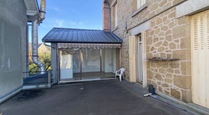 Building in Brive-la-Gaillarde (19100) of 340 m²