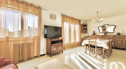 Traditional house 6 rooms of 120 m² in Nîmes (30900)