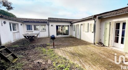 Traditional house 6 rooms of 160 m² in Sainte-Marie-de-Ré (17740)