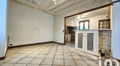 Town house 4 rooms of 86 m² in Bombon (77720)