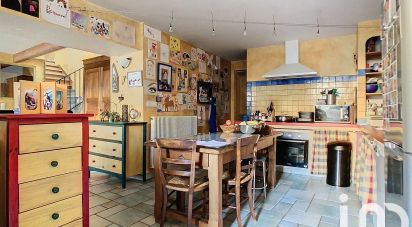 Village house 5 rooms of 140 m² in Pérignat-lès-Sarliève (63170)