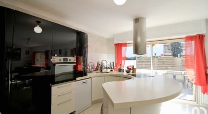 Apartment 7 rooms of 99 m² in Saint-Laurent-du-Var (06700)