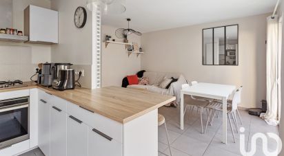 Duplex 4 rooms of 76 m² in Nantes (44300)