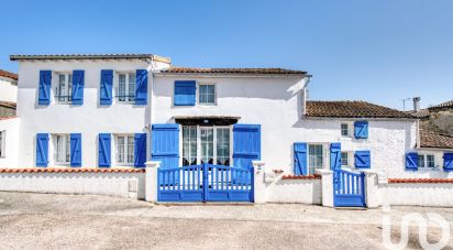 Longere 5 rooms of 220 m² in Tonnay-Charente (17430)