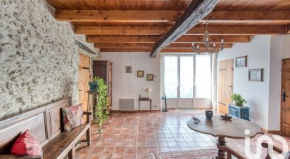 Longere 5 rooms of 220 m² in Tonnay-Charente (17430)