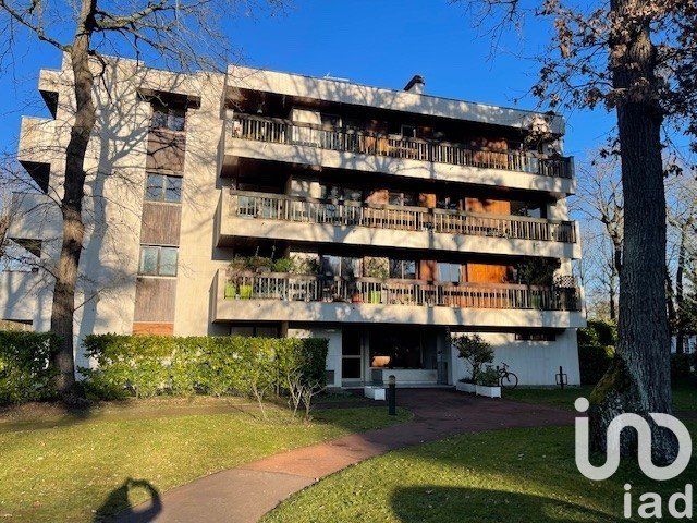 Appartement 5 pièces de 105 m² à Maisons-Laffitte (78600)