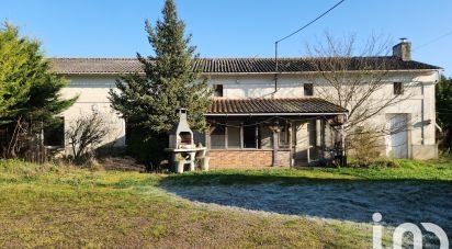 Maison 5 pièces de 95 m² à Saint-Martin-de-Mâcon (79100)