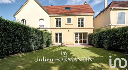 Maison 4 pièces de 100 m² à Magny-le-Hongre (77700)