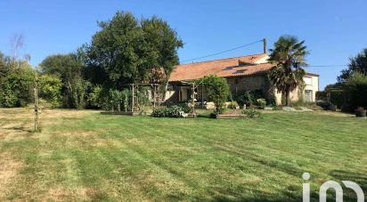 Longère 12 pièces de 378 m² à Les Herbiers (85500)