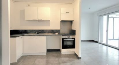 Apartment 1 room of 38 m² in Bassens (73000)