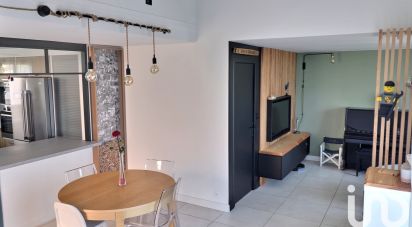 Appartement 5 pièces de 95 m² à Saint-Cyr-sur-Mer (83270)