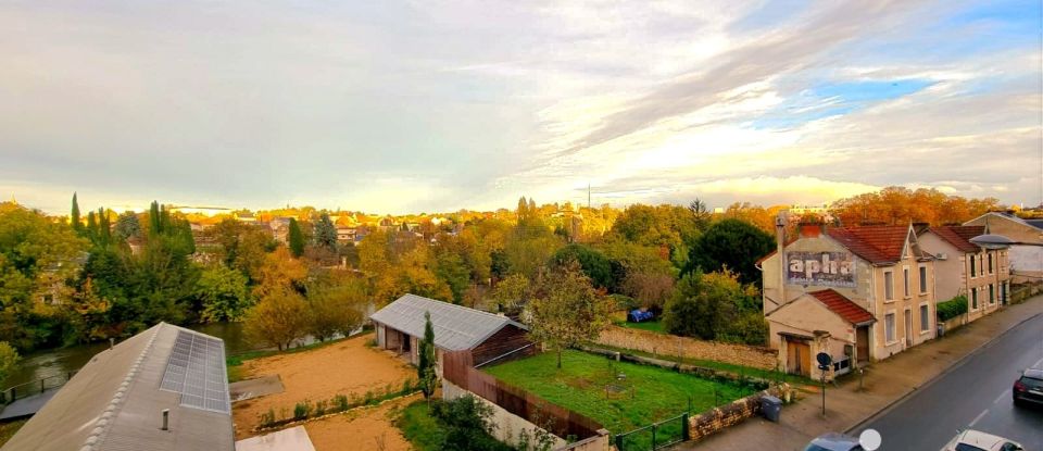 Appartement 5 pièces de 110 m² à Poitiers (86000)