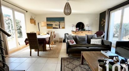 House 5 rooms of 90 m² in Saint-Rémy-de-Provence (13210)