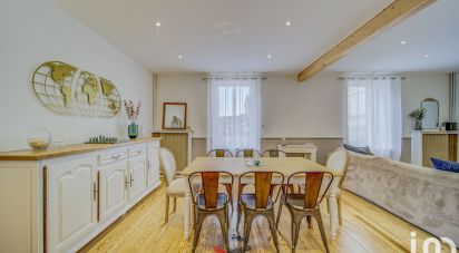 Maison 11 pièces de 211 m² à Knutange (57240)