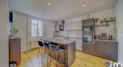 Maison 11 pièces de 211 m² à Knutange (57240)