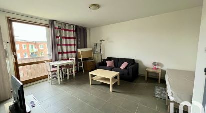 Apartment 1 room of 31 m² in Troyes (10000)