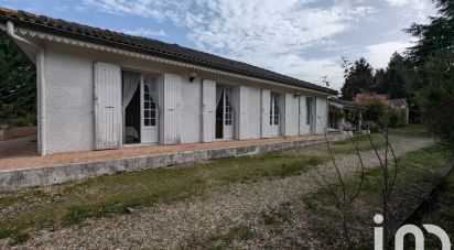 Pavillon 4 pièces de 111 m² à Saint-Laurent-de-Cognac (16100)