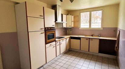 House 5 rooms of 111 m² in Lieusaint (77127)