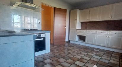 House 5 rooms of 105 m² in Mirambeau (17150)