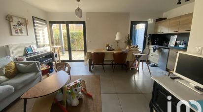 Apartment 3 rooms of 65 m² in Ballainvilliers (91160)