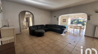 Traditional house 5 rooms of 154 m² in Bormes-les-Mimosas (83230)