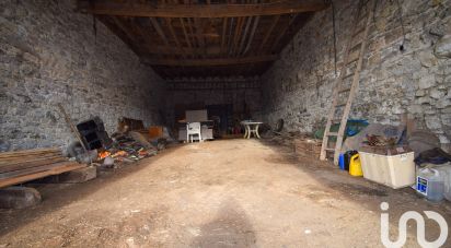 Barn conversion 1 room of 100 m² in Sauviat-sur-Vige (87400)