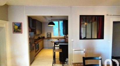 Apartment 3 rooms of 82 m² in Poitiers (86000)