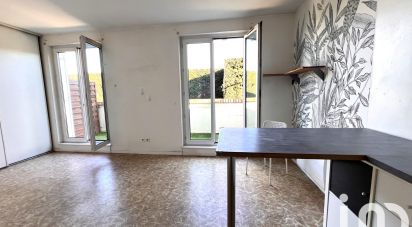 Studio 1 room of 25 m² in Plaisir (78370)