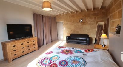 House 8 rooms of 370 m² in Sainte-Colombe (33350)