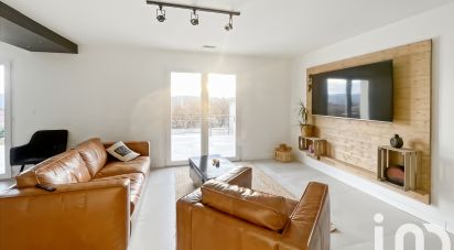 Maison 6 pièces de 128 m² à Saint-Michel-d'Euzet (30200)