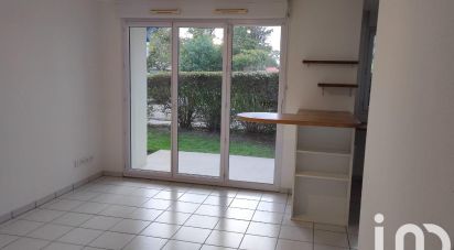 Apartment 1 room of 28 m² in Audenge (33980)