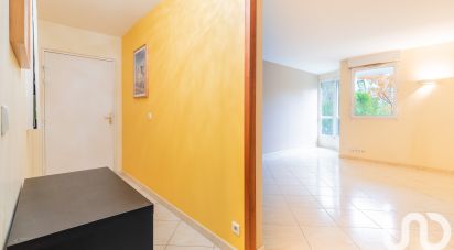 Apartment 3 rooms of 66 m² in Viry-Châtillon (91170)