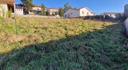 Land of 744 m² in Chadrac (43770)