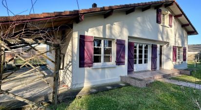 House 6 rooms of 115 m² in Lesperon (40260)