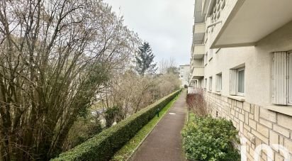 Apartment 3 rooms of 52 m² in Palaiseau (91120)