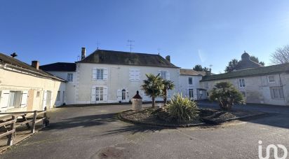 Castle 20 rooms of 640 m² in Vendeuvre-du-Poitou (86380)