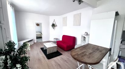 Appartement 2 pièces de 43 m² à Corbeil-Essonnes (91100)