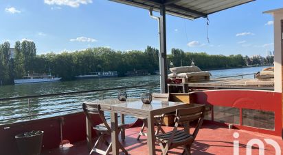 House boat 6 rooms of 160 m² in Paris (75016)