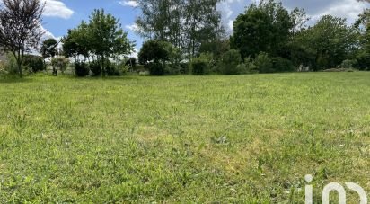 Land of 850 m² in Marigny (79360)