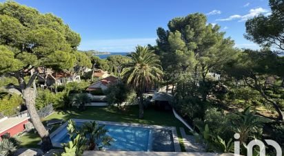 House 7 rooms of 227 m² in La Seyne-sur-Mer (83500)