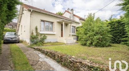 House 5 rooms of 110 m² in Combs-la-Ville (77380)