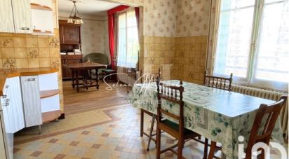 Traditional house 5 rooms of 97 m² in Varennes-sur-Seine (77130)