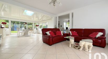 Pavilion 5 rooms of 147 m² in Saint-Herblain (44800)