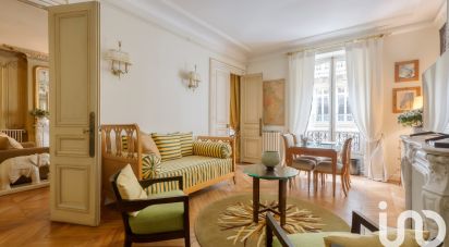 Appartement 5 pièces de 165 m² à Paris (75008)