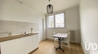 Appartement 2 pièces de 46 m² à Saint-Cyr-l'École (78210)