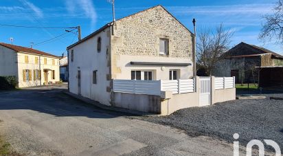 Maison de village 4 pièces de 92 m² à Saint-Sulpice-d'Arnoult (17250)