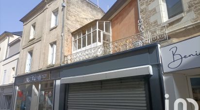 Building in DOUÉ EN ANJOU (49700) of 320 m²